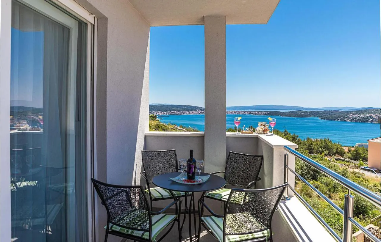 Awesome Apartment In Seget Donji With Wifi